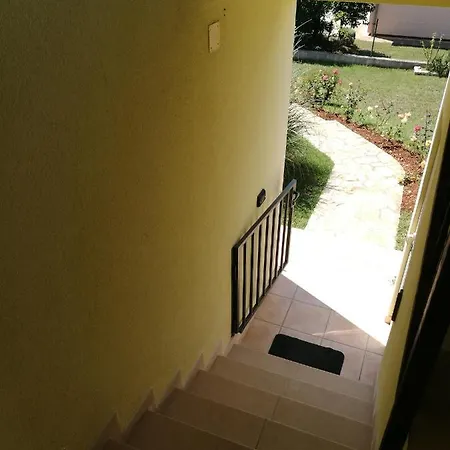 Olive Morgan Apartman